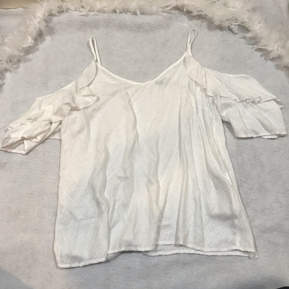 Diamond Ruffle Cold Shoulder Top